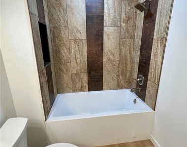1133 E Geraldine Avenue - Photo Thumbnail 18
