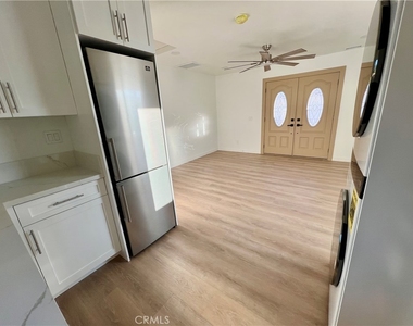 1133 E Geraldine Avenue - Photo Thumbnail 10