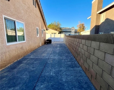 1133 E Geraldine Avenue - Photo Thumbnail 27