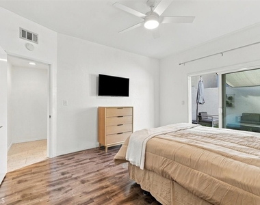 1704 Haynes - Photo Thumbnail 22
