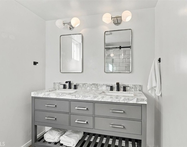 1704 Haynes - Photo Thumbnail 18