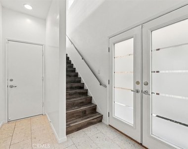 1704 Haynes - Photo Thumbnail 1