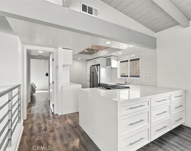1704 Haynes - Photo Thumbnail 11