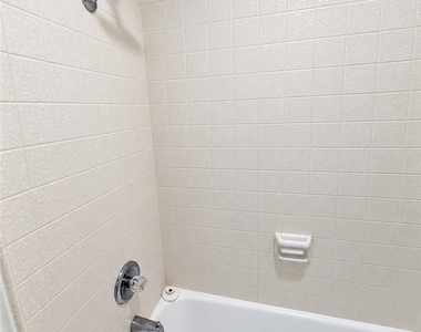 2607 Nelson - Photo Thumbnail 9