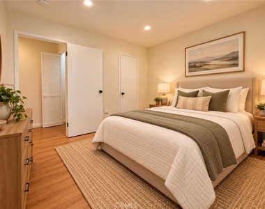 1434 E Sandison - Photo Thumbnail 20