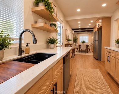 1434 E Sandison - Photo Thumbnail 14