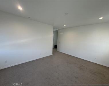 16159 Grassland - Photo Thumbnail 19