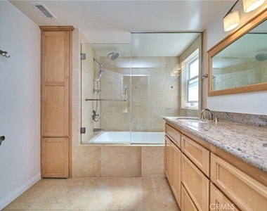 30933 Rue Valois - Photo Thumbnail 26