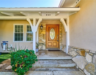 30933 Rue Valois - Photo Thumbnail 1