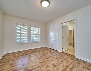 30933 Rue Valois - Photo Thumbnail 13