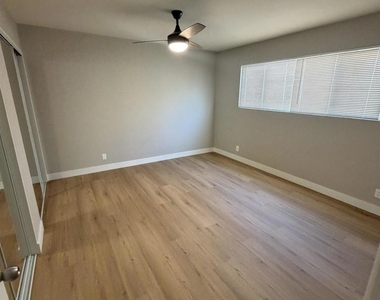 1383 Wystone Drive - Photo Thumbnail 9