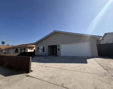 1383 Wystone Drive - Photo Thumbnail 3