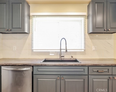 2528 Bowdoin Place - Photo Thumbnail 15