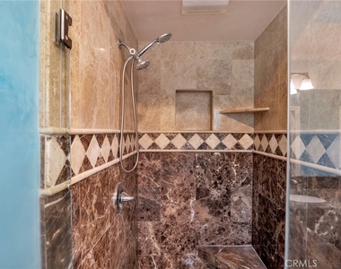 2528 Bowdoin Place - Photo Thumbnail 18