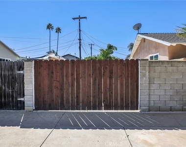 2528 Bowdoin Place - Photo Thumbnail 31