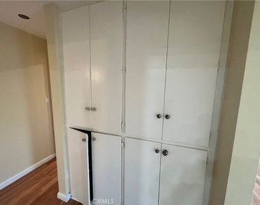 737 E 5th - Photo Thumbnail 9