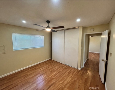 737 E 5th - Photo Thumbnail 7