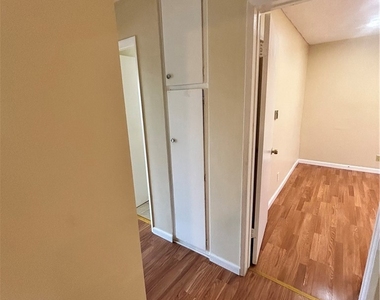 737 E 5th - Photo Thumbnail 8