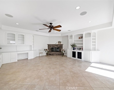 9102 Warfield - Photo Thumbnail 10
