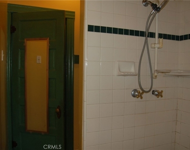 4162 Chestnut Street - Photo Thumbnail 20