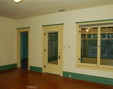 4162 Chestnut Street - Photo Thumbnail 16
