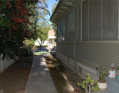 4162 Chestnut Street - Photo Thumbnail 8