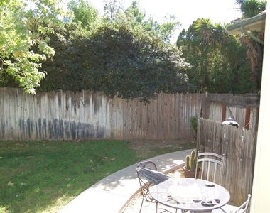 4162 Chestnut Street - Photo Thumbnail 5