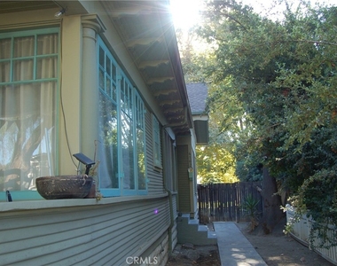 4162 Chestnut Street - Photo Thumbnail 11