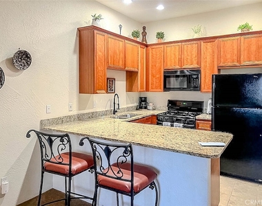 50680 Santa Rosa Plaza - Photo Thumbnail 5