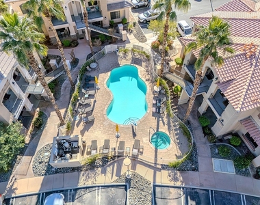 50680 Santa Rosa Plaza - Photo Thumbnail 14