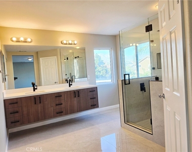 1068 Nighthawk Place - Photo Thumbnail 13