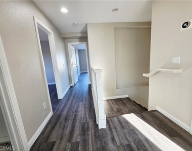 1068 Nighthawk Place - Photo Thumbnail 10