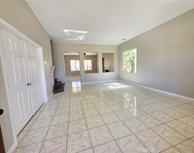 1068 Nighthawk Place - Photo Thumbnail 8