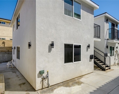 1025 Linden Avenue - Photo Thumbnail 18