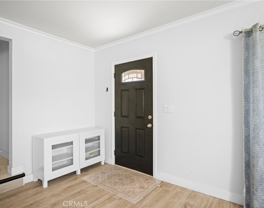 1020 Olmsted - Photo Thumbnail 2