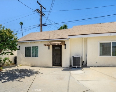 1020 Olmsted - Photo Thumbnail 1