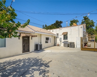1020 Olmsted - Photo Thumbnail 13