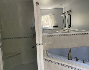 710 Solway Street - Photo Thumbnail 4
