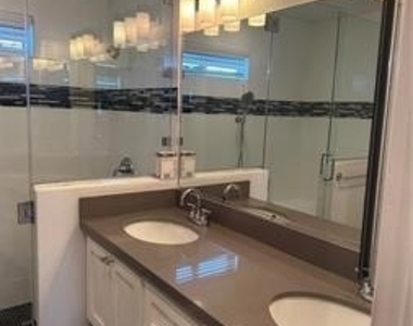 8801 Cattaraugus - Photo Thumbnail 9