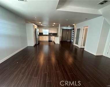 8801 Cattaraugus - Photo Thumbnail 3