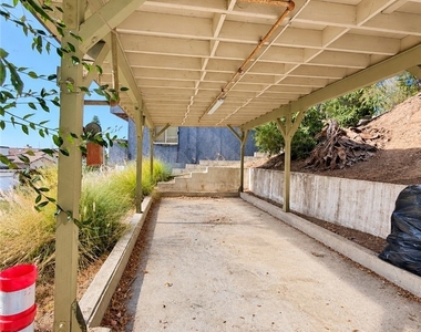 2029 Barnett - Photo Thumbnail 18
