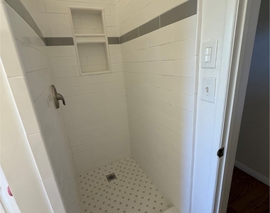 9247 Blackley - Photo Thumbnail 12
