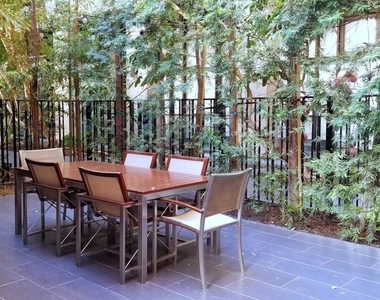 460 S Spring Street - Photo Thumbnail 25