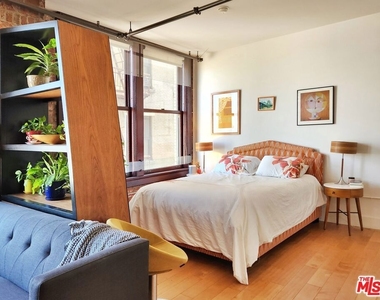 460 S Spring Street - Photo Thumbnail 2