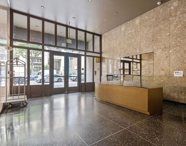 460 S Spring Street - Photo Thumbnail 32