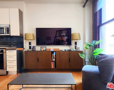 460 S Spring Street - Photo Thumbnail 4