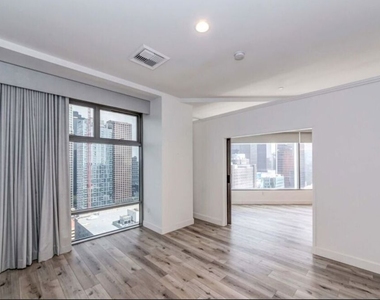 801 S Grand Avenue - Photo Thumbnail 12