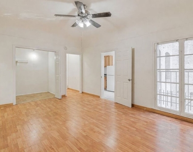400 S Kenmore Avenue - Photo Thumbnail 2