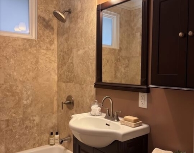 2297 Glendale Boulevard - Photo Thumbnail 8