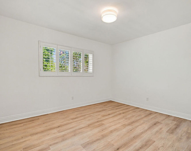 22777 Brenford Street - Photo Thumbnail 28